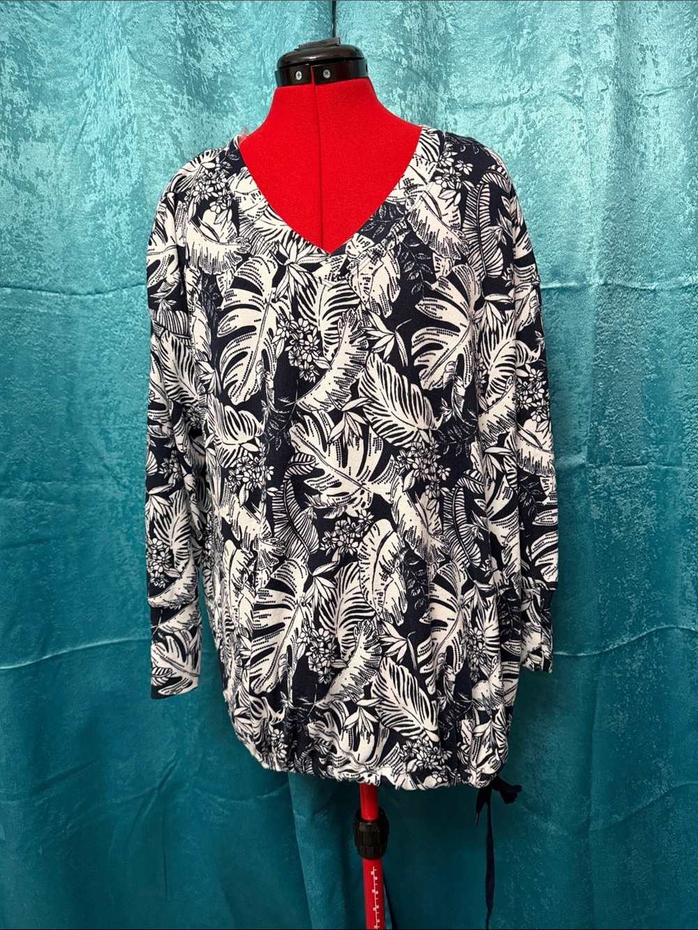 Navy & White Tropical V-Neck Tunic - Picture 1 of 5